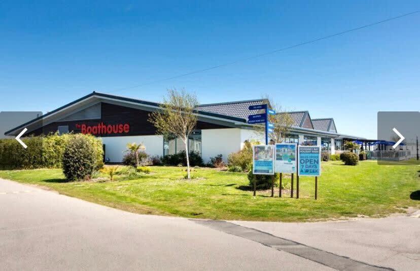 74 Bayside Cove Pevensey Bay Holiday Park Exterior photo